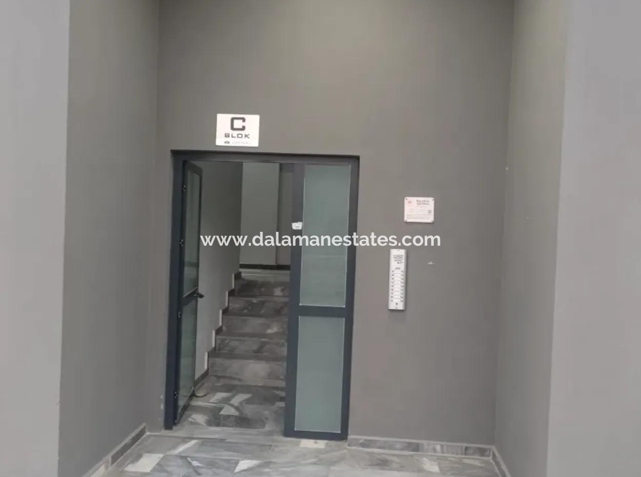 Wohnung Mit Pool Zum Verkauf In Atakent Viertel Von Dalaman