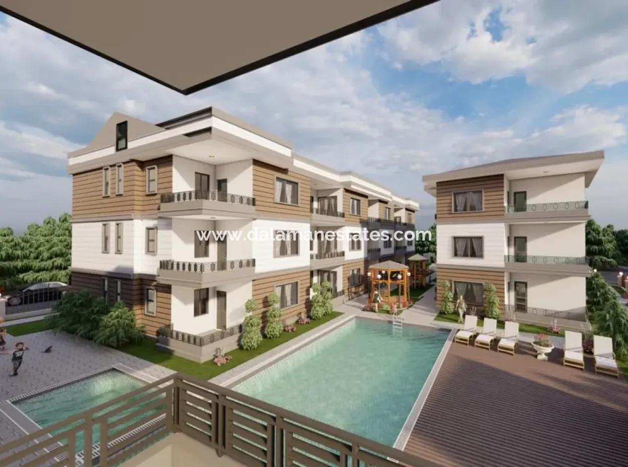 Satılık Havuzlu Site İçinde 2+1 Daire